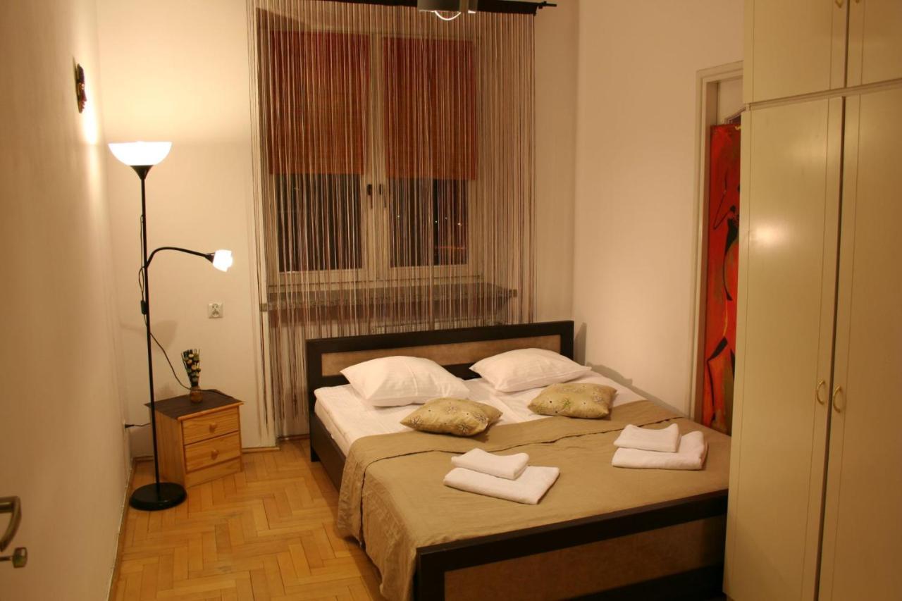 Apartamenty Varsovie Zelazna Exterior foto