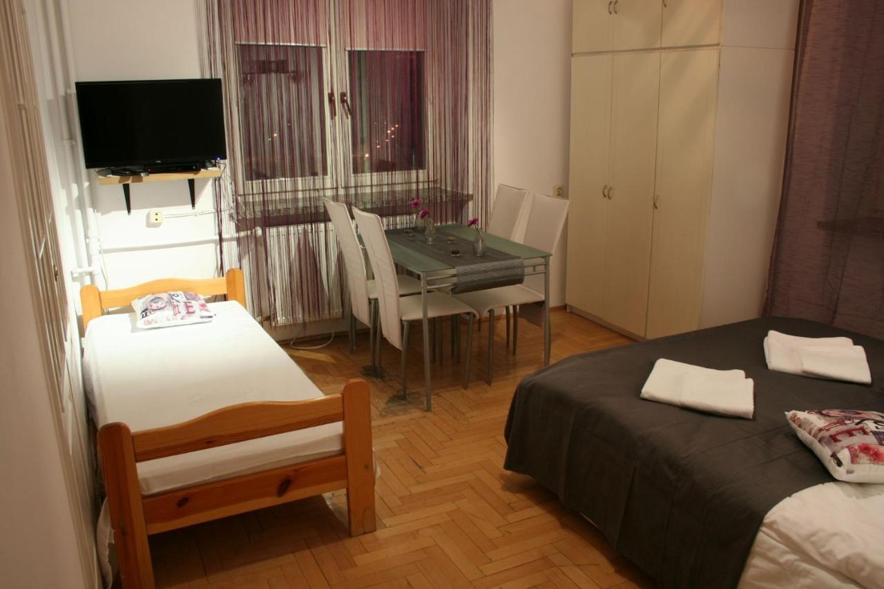 Apartamenty Varsovie Zelazna Exterior foto